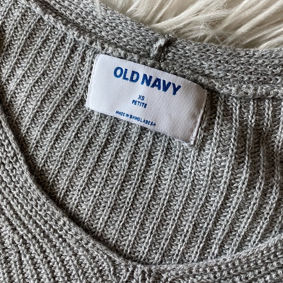 Old Navy gray v-neck tunic sweater - Picture 6 of 7